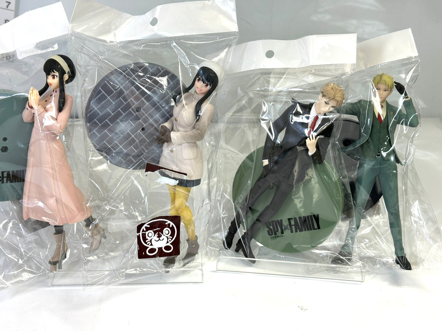 現状品 SPY×FAMILY フィギュア まとめセット アーニャ多め ヨル・フォージャー ロイド・フォージャー ⼩物入れ付きフィギュア Qposket  プチエット アーニャ&ボンドアーニャ&ボンド 5/9