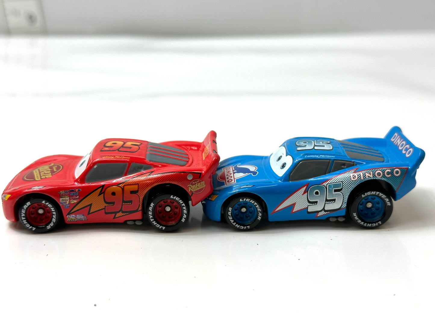 トミカ カーズ ライトニングマックイーン ラスティーズ スタンダードタイプ/ダイナコ DINOCO 2個セット ミニカー 1/12