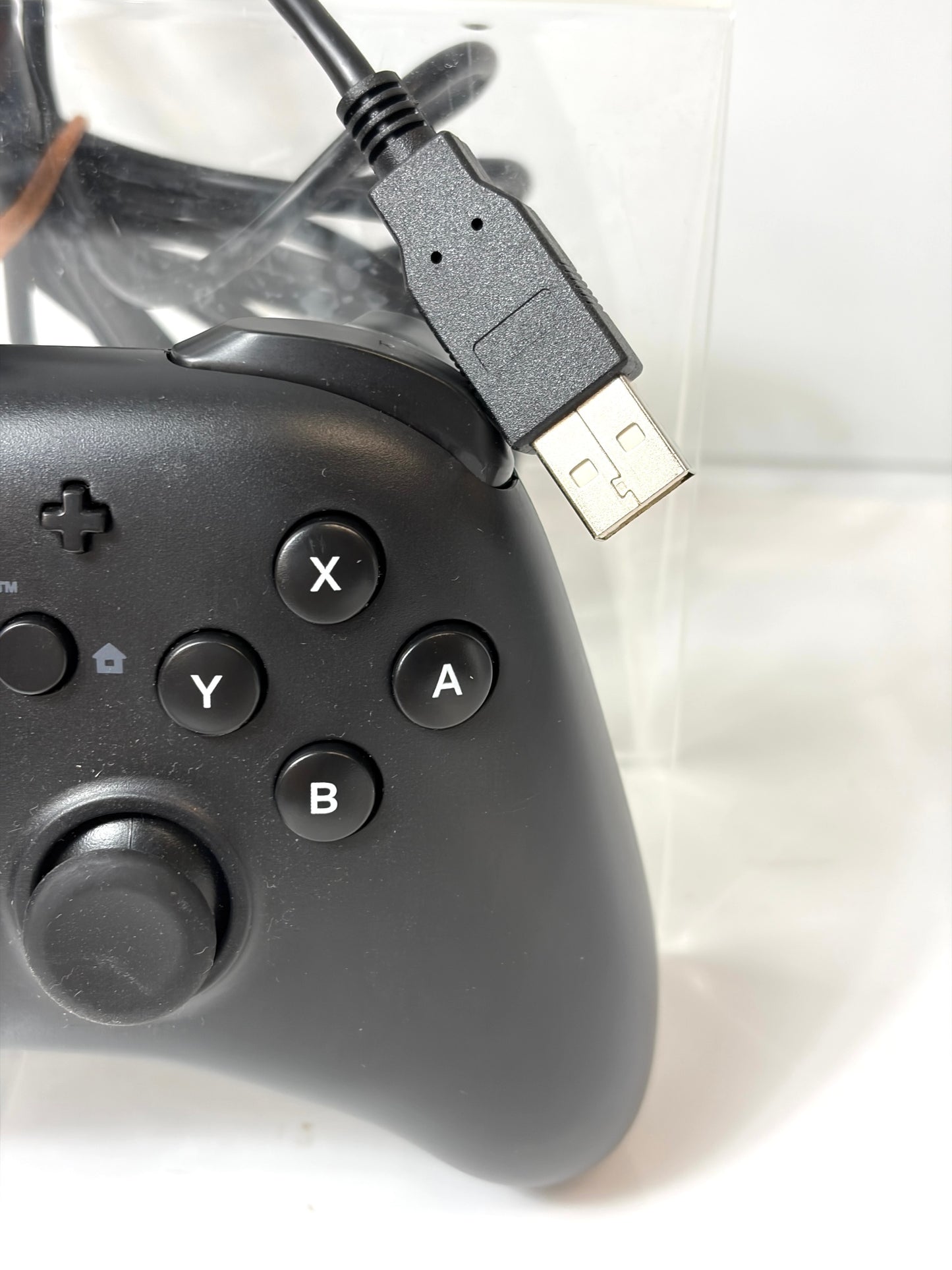 【中古】HORI ワイヤレスホリパッド Switch ブラック 黒 有線コントローラー プロコン互換