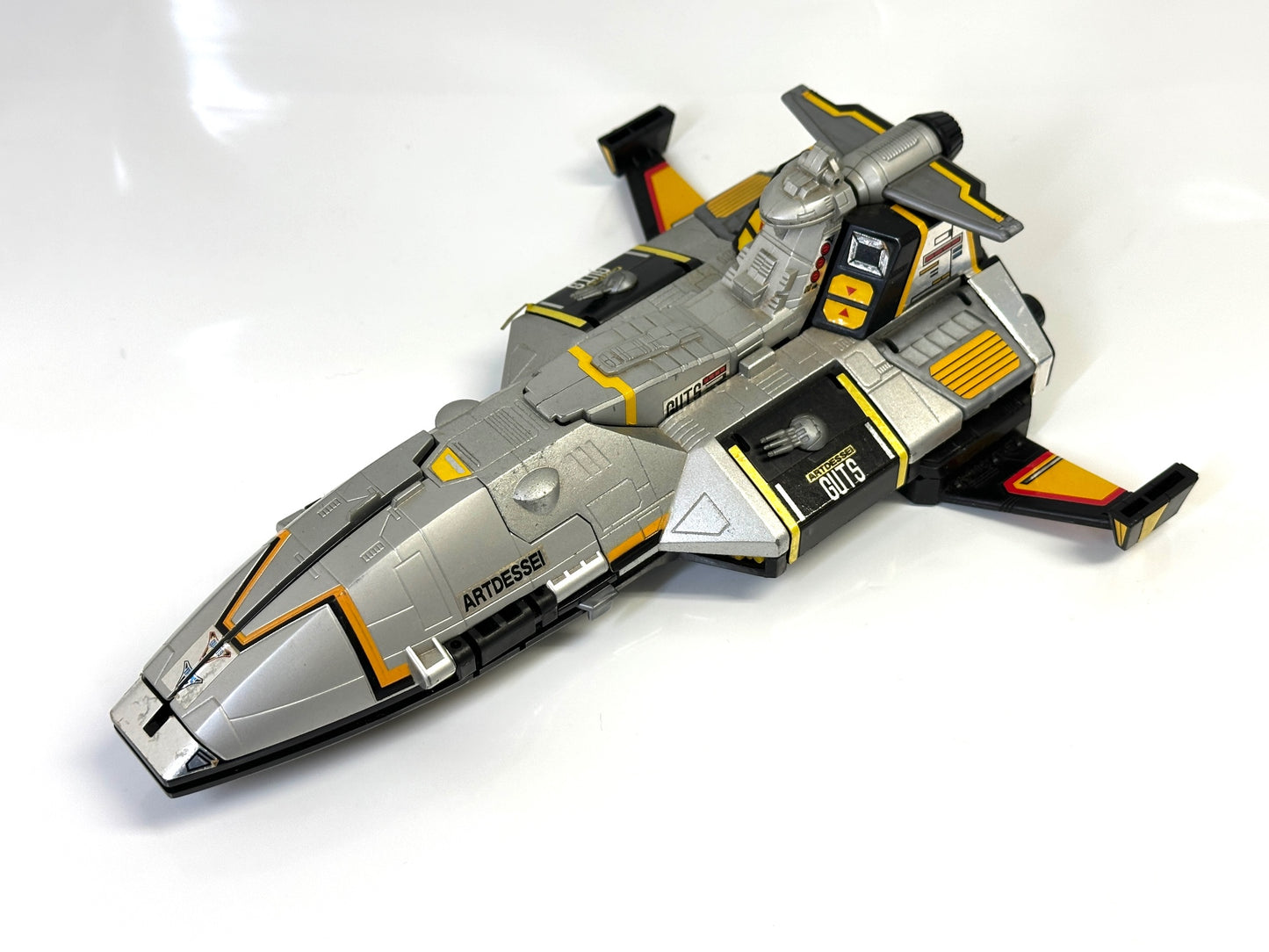 現状品 BANDAI  ウルトラマンティガ ポピニカ アートデッセイ号 GUTS 巨大母艦 8/28