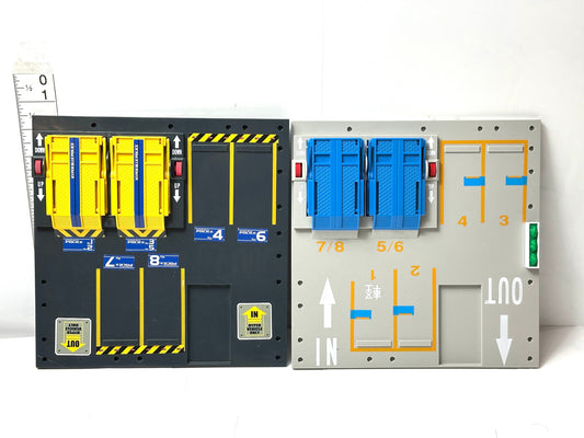 現状品 トミカタウン 立体パーキング タイムス＆小型特殊車両 待機ベース タカラトミー 8/26