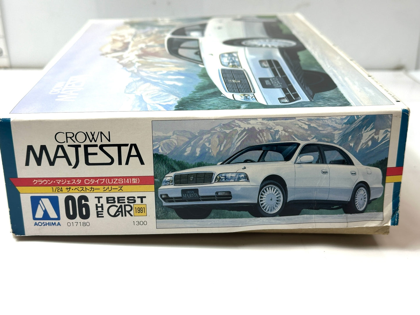未組立品 説明書無し アオシマ 1/24 クラウン・マジェスタ Cタイプ UZS141型 プラモデル 3/3