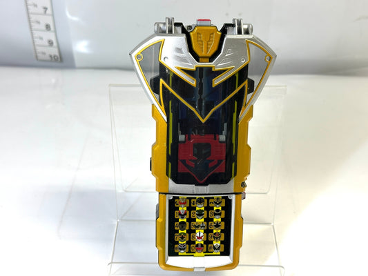 現状品 簡易動作確認済み 海賊戦隊ゴーカイジャー 変身携帯 ゴーカイセルラー 4/30