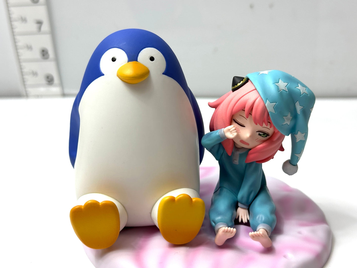 SPY×FAMILY スパイ・ファミリー アーニャ・フォージャー フィギュアセット ペンギン パジャマ 家族写真 ちょこのせフィギュア ボンド・フォージャー 1/16