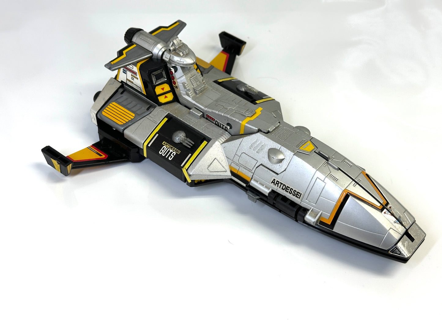 現状品 BANDAI  ウルトラマンティガ ポピニカ アートデッセイ号 GUTS 巨大母艦 8/28