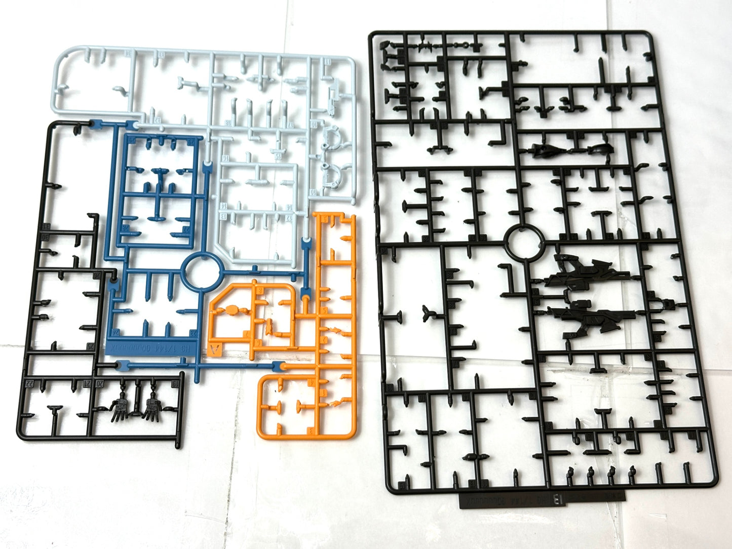 現状品 HG 1/144 GQuuuuuuX ジークアクス ガンプラ 機動戦士ガンダム プラモデル バンダイ 11/12