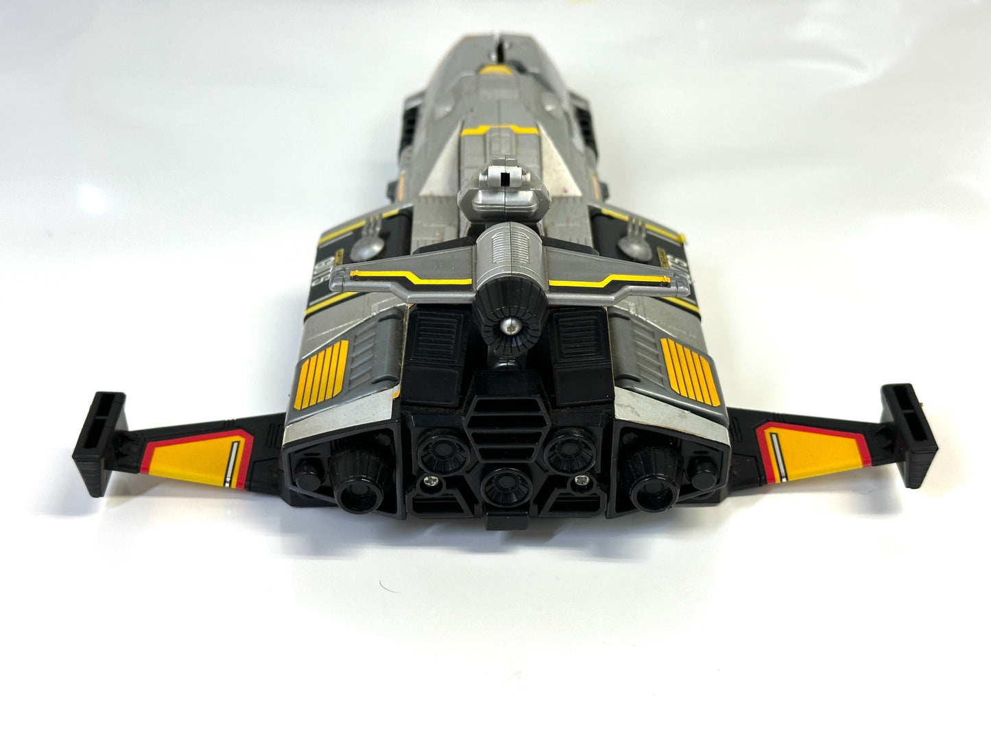現状品 BANDAI  ウルトラマンティガ ポピニカ アートデッセイ号 GUTS 巨大母艦 8/28