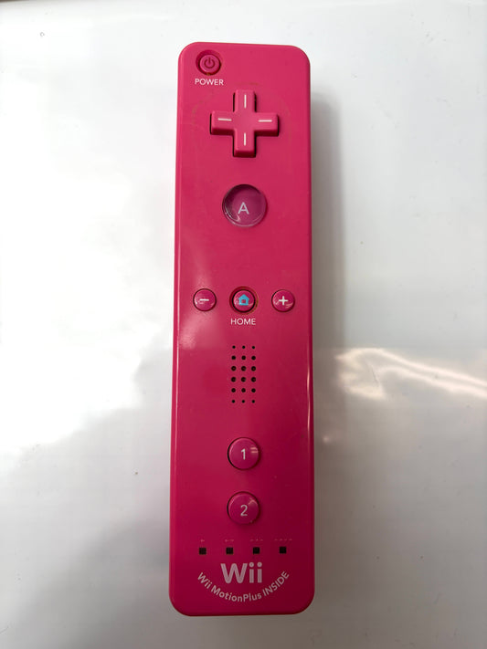 Wiiリモコン プラス (ピンク) (「Wiiリモコンジャケット」同梱)