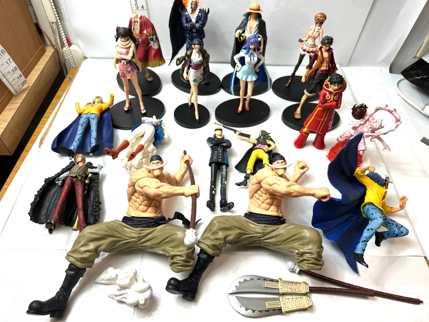 ジャンク含む 現状品 ワンピース フィギュア まとめセット DXF ルフィ ウルティ ニコ・ロビン しのぶ ワンダ 白ひげ 他 1/16
