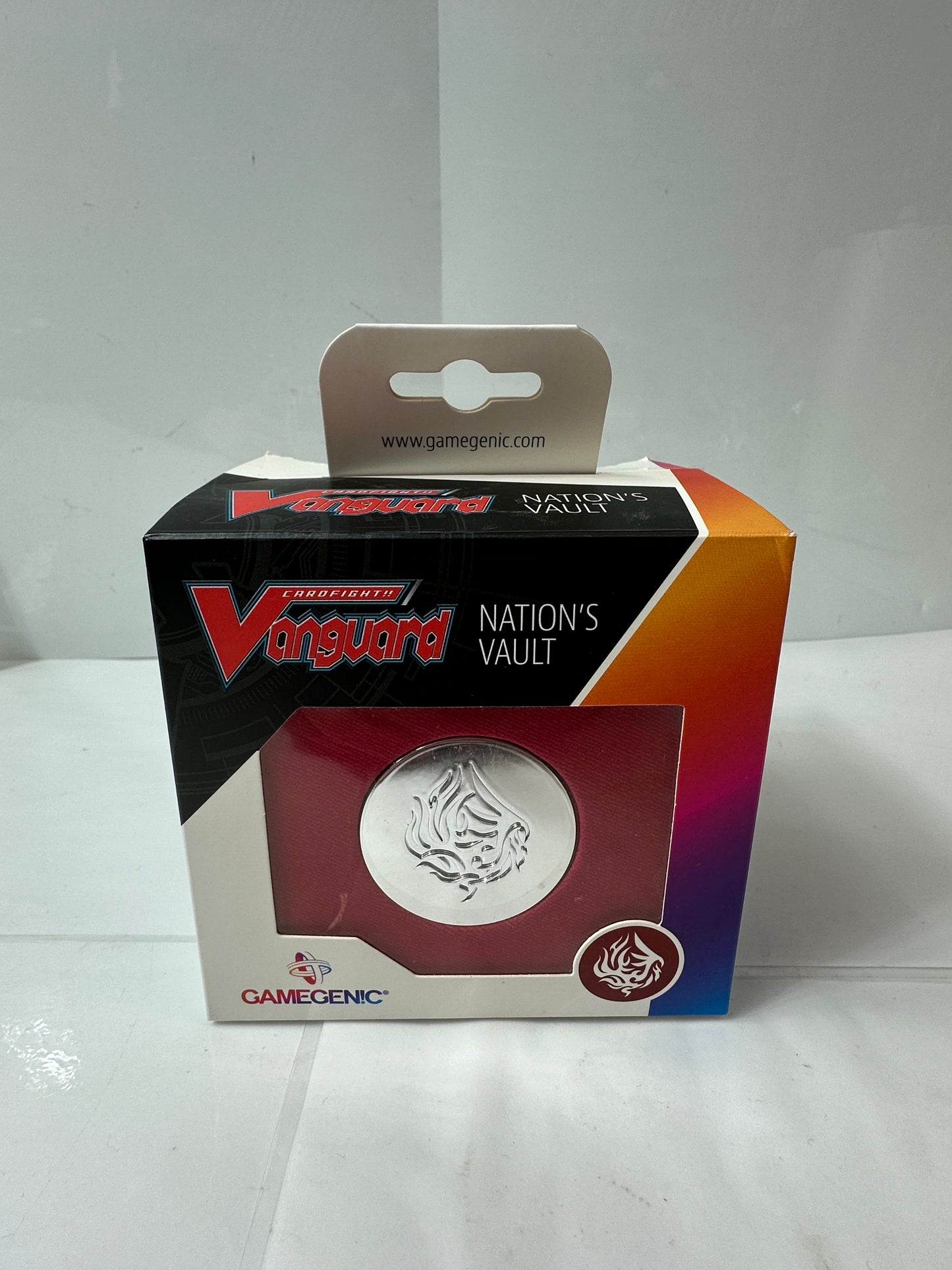 【店舗買取品】　外箱傷み有り　GameGenic カードデッキボックス – デッキボックス:カードファイト ヴァンガード ネイションズボールト ドラゴンエンパイア (50枚) – 丈夫で頑丈なカード収納 – カードファイト!! ヴァンガード対応