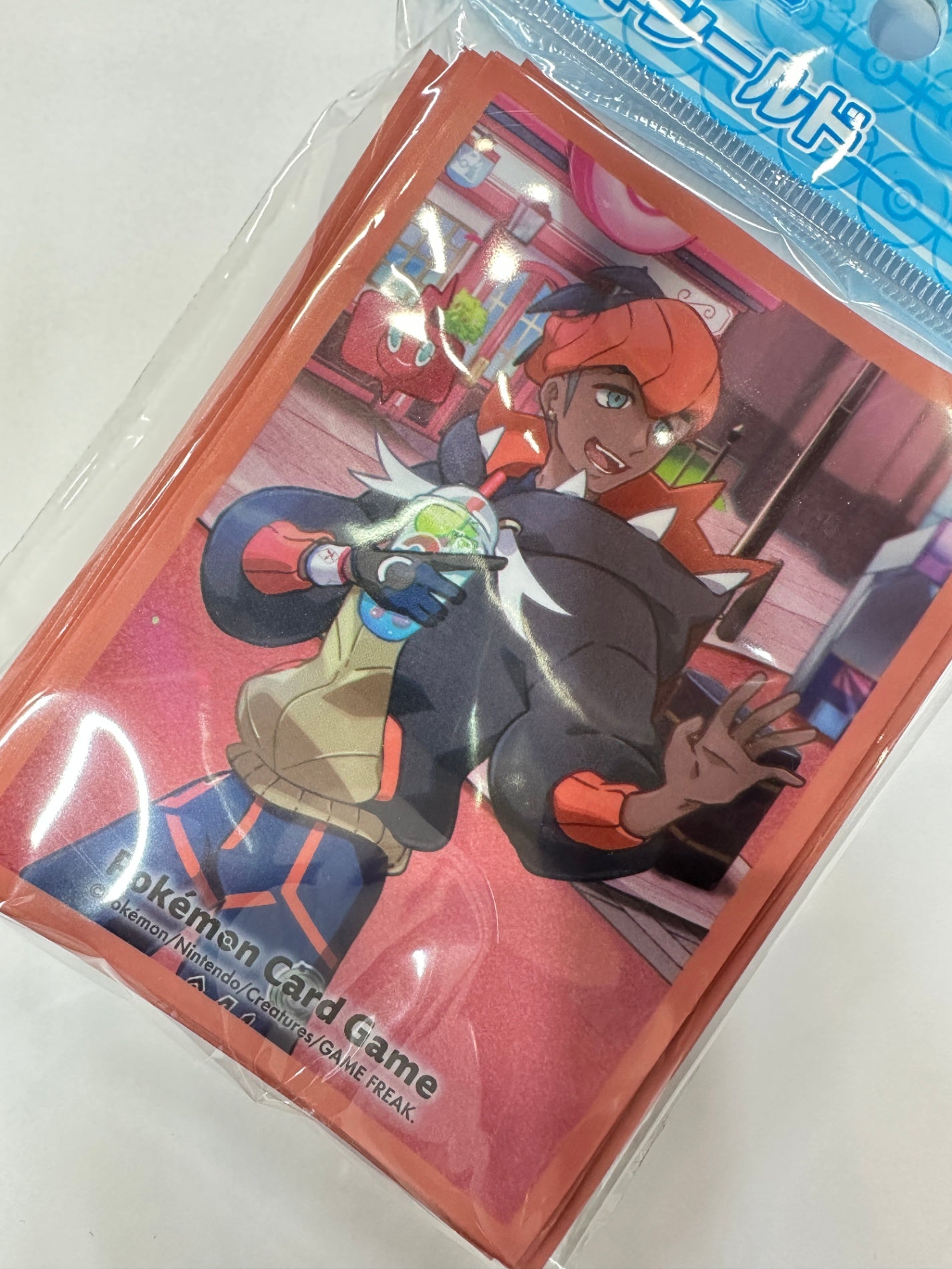 ポケモンセンターオリジナル ポケモンカードゲーム デッキシールド POKÉMON TRAINERS Off Shot! キバナ