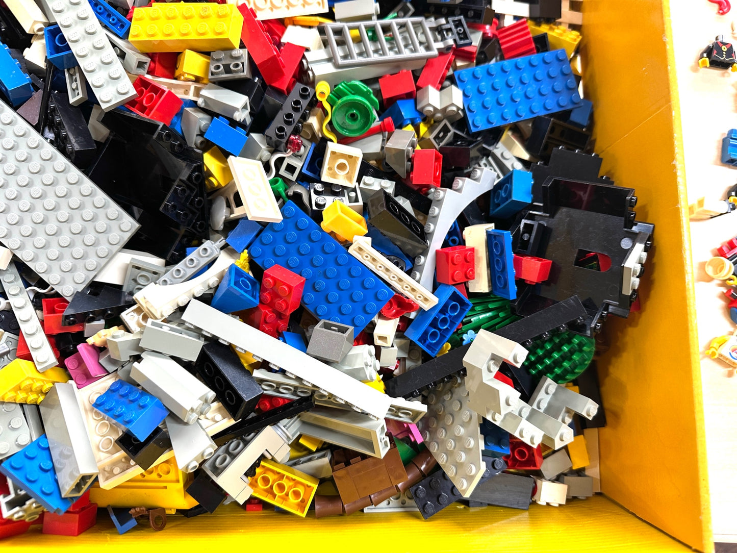 ジャンク 未検品 レゴシステム LEGO SYSTEM 6090 ロイヤルキング城 1995年 ミニフィグ 8/27