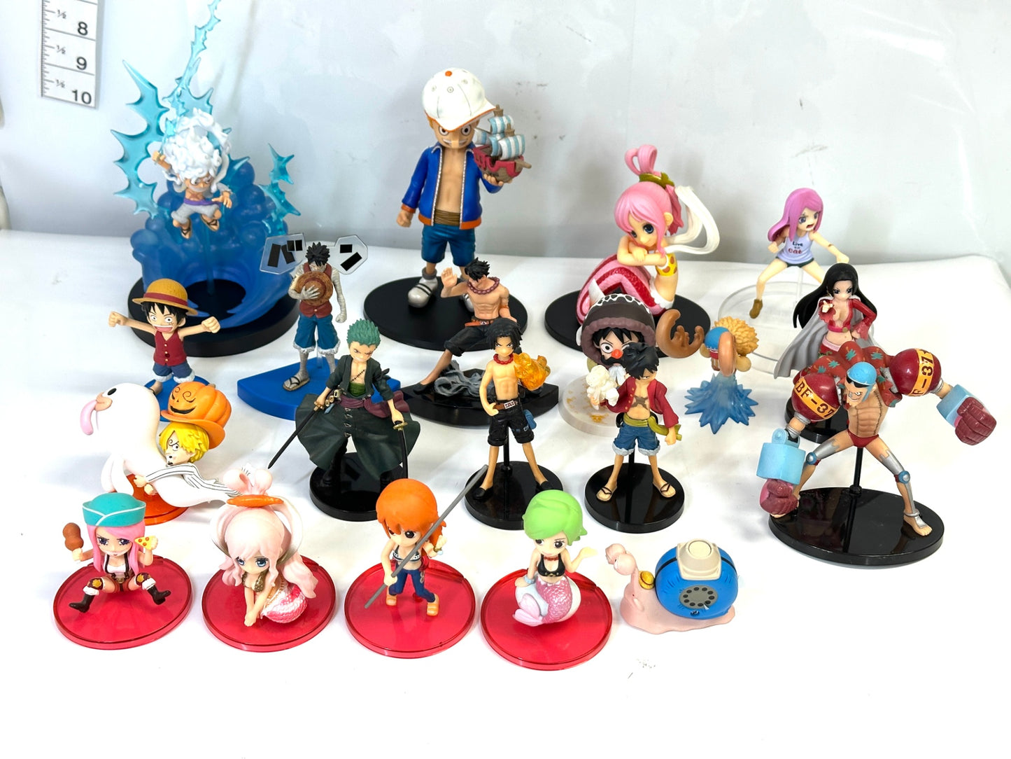 現状品 ワンピースフィギュア まとめセット Half Age Characters カードスタンドフィギュア WCF ルフィ チョッパー フランキー しらほし ハンコック 5/21