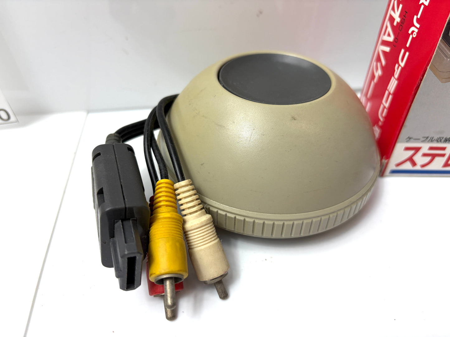 箱付き　HORI スーパーファミコン 専用 ステレオAVケーブル HSC-01 ケーブル収納付き