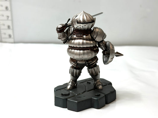 現状品 DARK SOULS ダークソウル カタリナのジークマイヤー フィギュア Fangamer Happy Worker 2/11