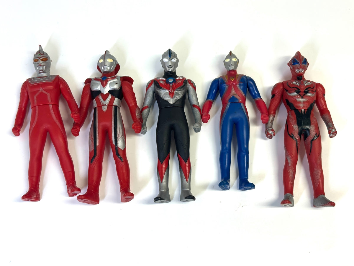 現状品 BANDAI ウルトラマン ウルトラ怪獣 ソフビフィギュア 18体セット レッドキング ブラックキング キングゴルドラス ウルトラセブン ネクサス ジュネッス オーブオリジン コスモス エクリプスモード 他 9/22