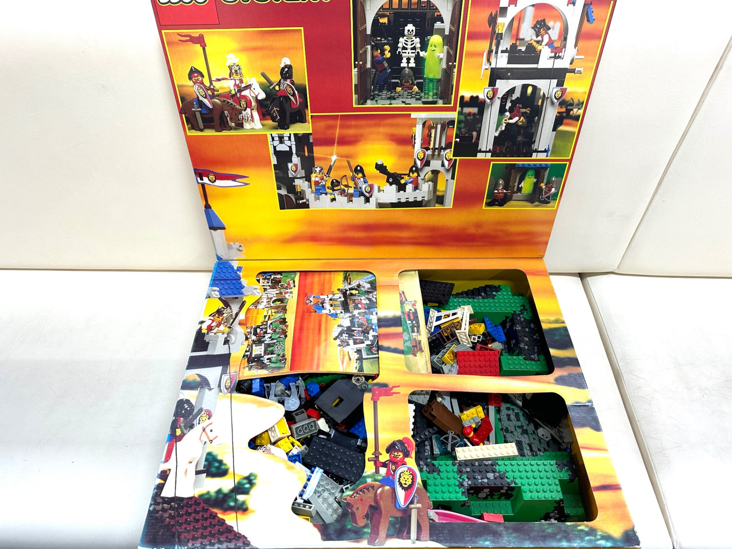 ジャンク 未検品 レゴシステム LEGO SYSTEM 6090 ロイヤルキング城 1995年 ミニフィグ 8/27