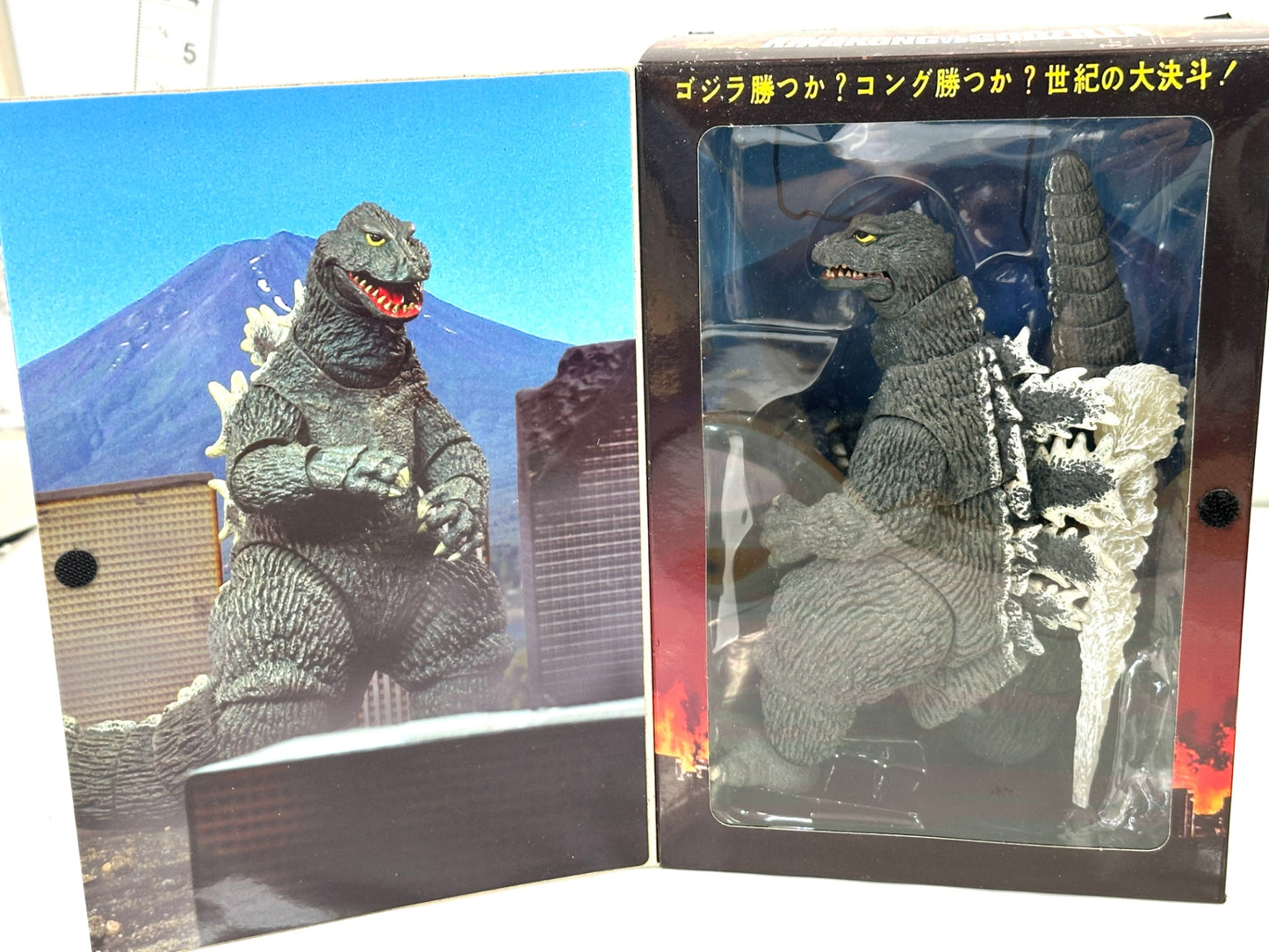 現状品 NECA 1962年公開 映画 キングコング対ゴジラ ゴジラ フィギュア キンゴジ 放射能火炎 5/21