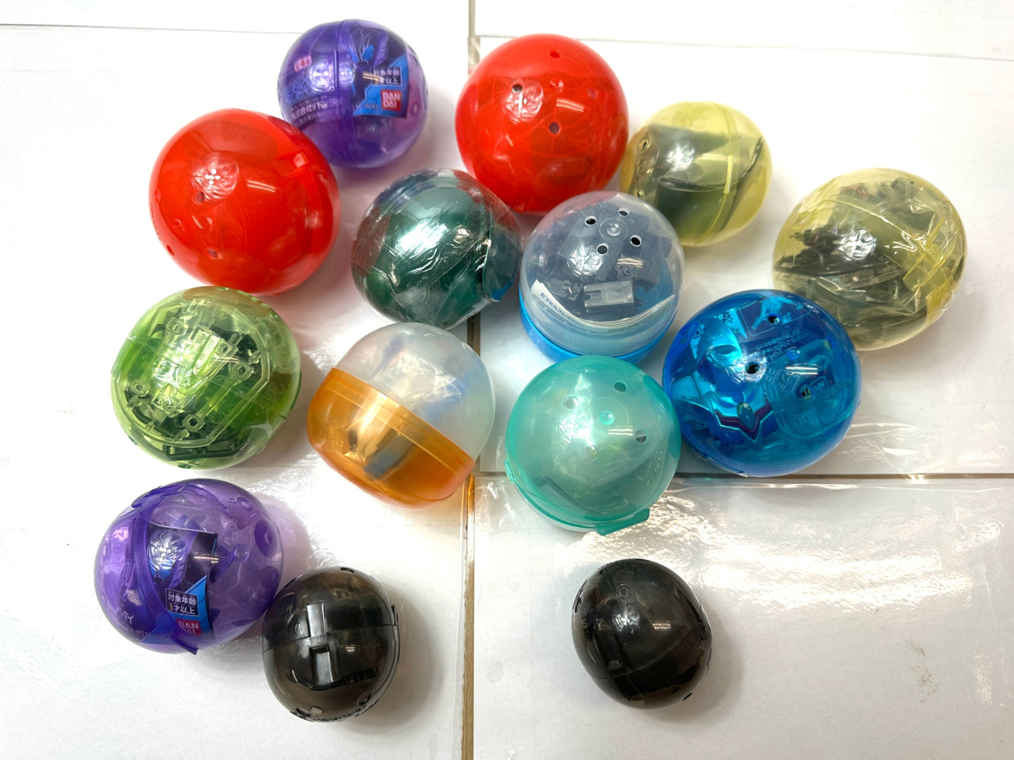 ガチャ ガチャ カプセルトイ 大量約120個 まとめセット ガンダム ウルトラマン こびとづかん 推しの子 カプセルプラレール キン肉マン等 12/30