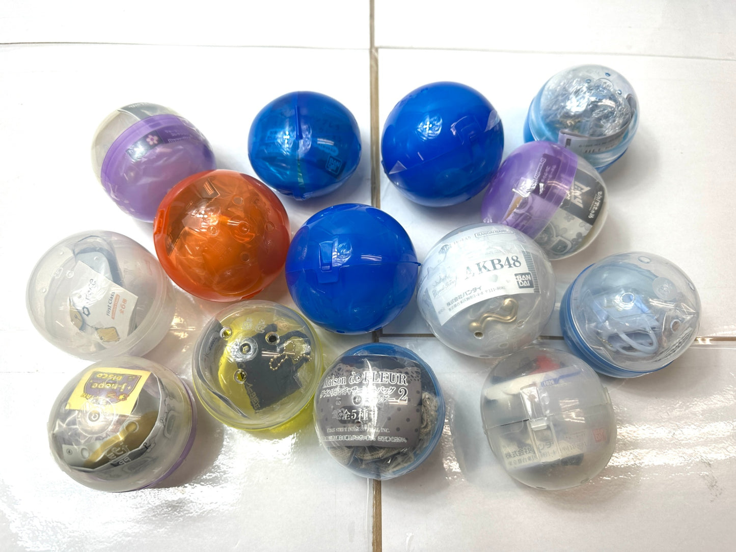 ガチャ ガチャ カプセルトイ 大量約120個 まとめセット ガンダム ウルトラマン こびとづかん 推しの子 カプセルプラレール キン肉マン等 12/30