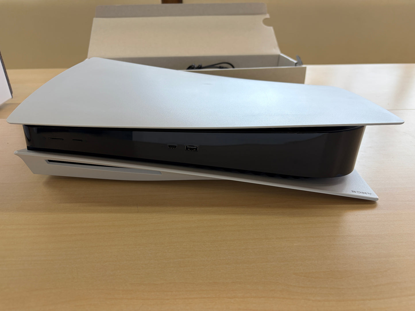 PlayStation 5 (CFI-1200A01)