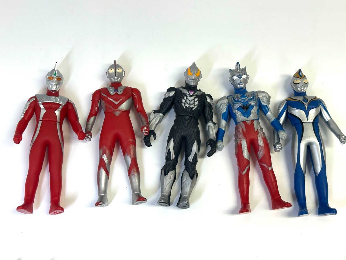 現状品 BANDAI ウルトラマン ウルトラ怪獣 ソフビフィギュア 18体セット レッドキング ブラックキング キングゴルドラス ウルトラセブン ネクサス ジュネッス オーブオリジン コスモス エクリプスモード 他 9/22