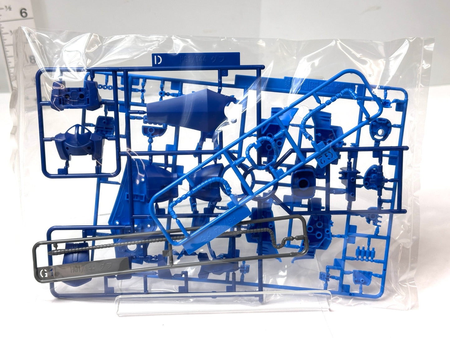 HGUC 196 機動戦士ガンダム グフ 1/144スケール 色分け済みプラモデル
