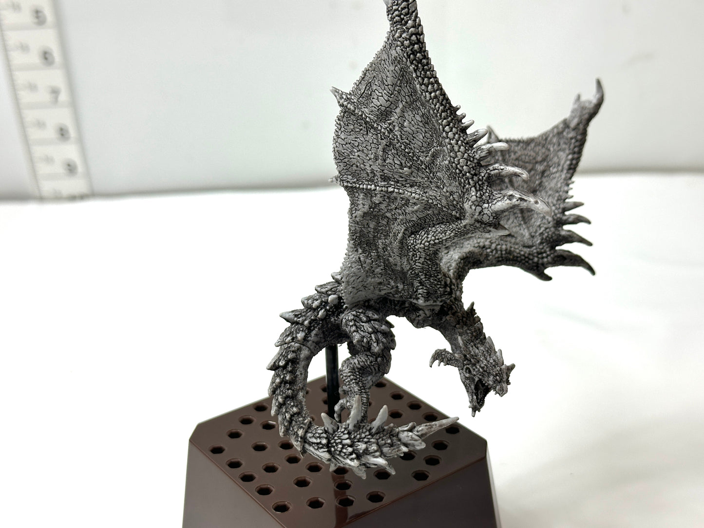 現状品 カプコンフィギュアビルダー モンスターハンター ストーンモデル リオレウス フィギュア 3/13