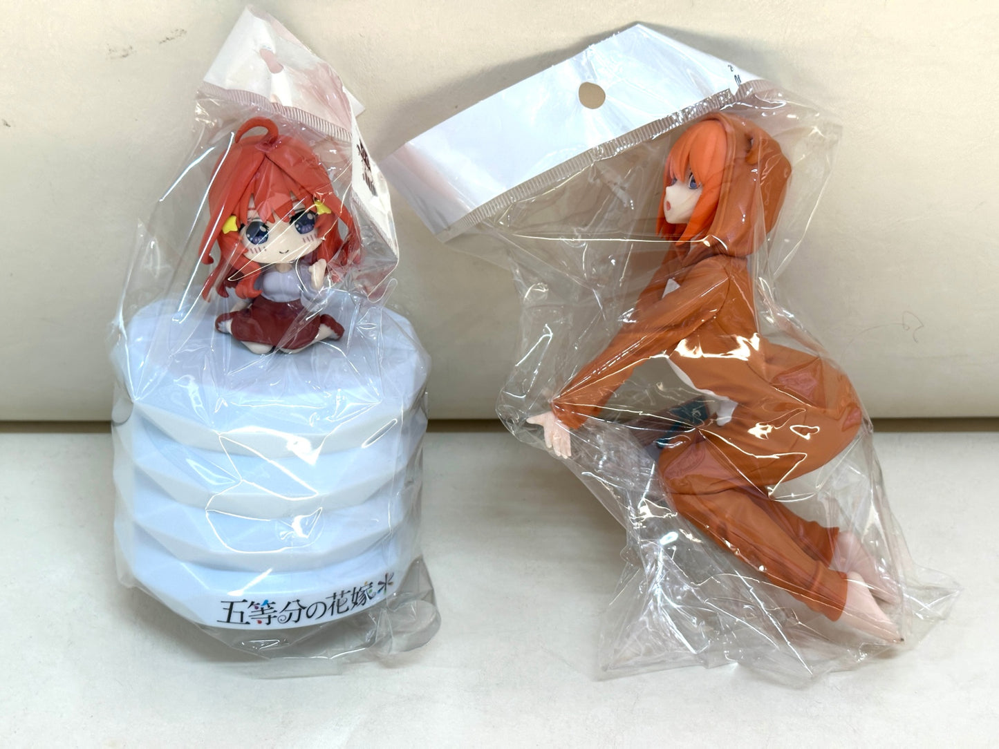 五等分の花嫁 フィギュア 35体 まとめセット 中野一花 二乃 三玖 四葉 五月 ウエディングドレス 白無垢 エプロン プチっとのりマスルームライト 4/3
