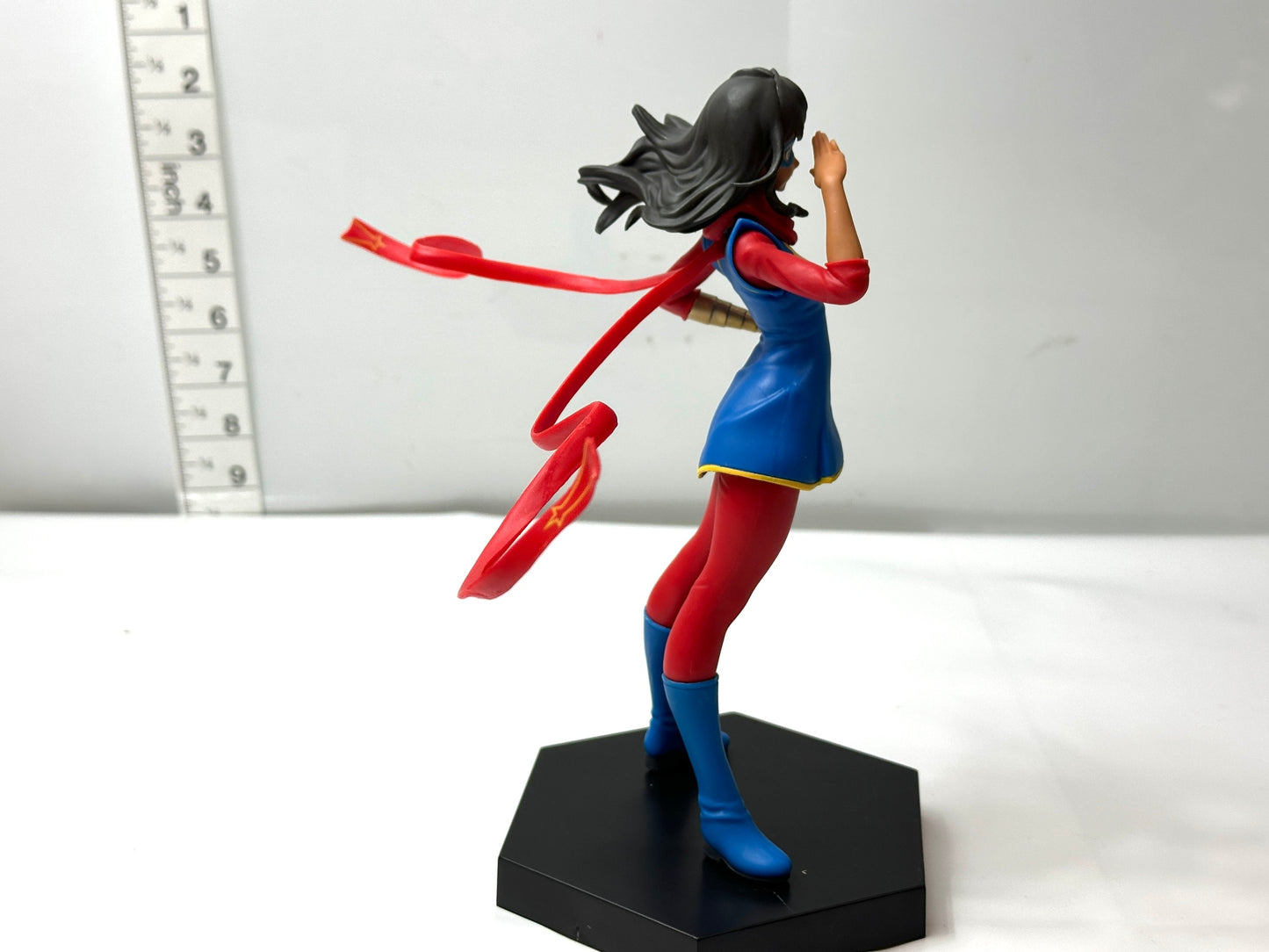現状品 MARVEL COMICS スーパープレミアム フィギュア ミズ・マーベル MARVEL フィギュア SPM マーベル コミック セガ プライズ 1/23