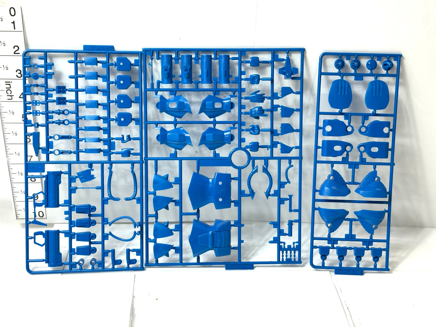 パーツ欠品 ジャンク 機動戦士Ζガンダムシリーズ No.17 1/144 MS-06M マリン・ハイザック プラモデル 10/31