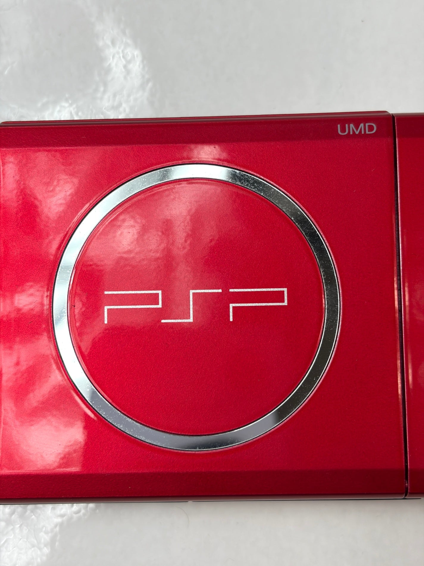 SONY PSP-3000 ラディアント・レッド 本体 プレイステーションポータブル PlayStation Portable Red バッテリーなし