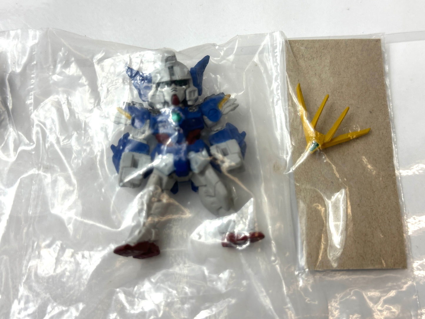 内装未開封品 FW GUNDAM CONVERGE SELECTION [REAL TYPE COLOR] ウイングガンダムゼロ(EW版) BANDAI ガンダムコンバージ 9/10