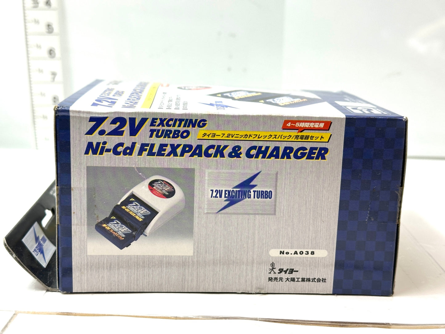 開封済み・未使用品 タイヨー 7.2V ニッカドフレックスパック＆充電器セット ラジコン RC 11/28