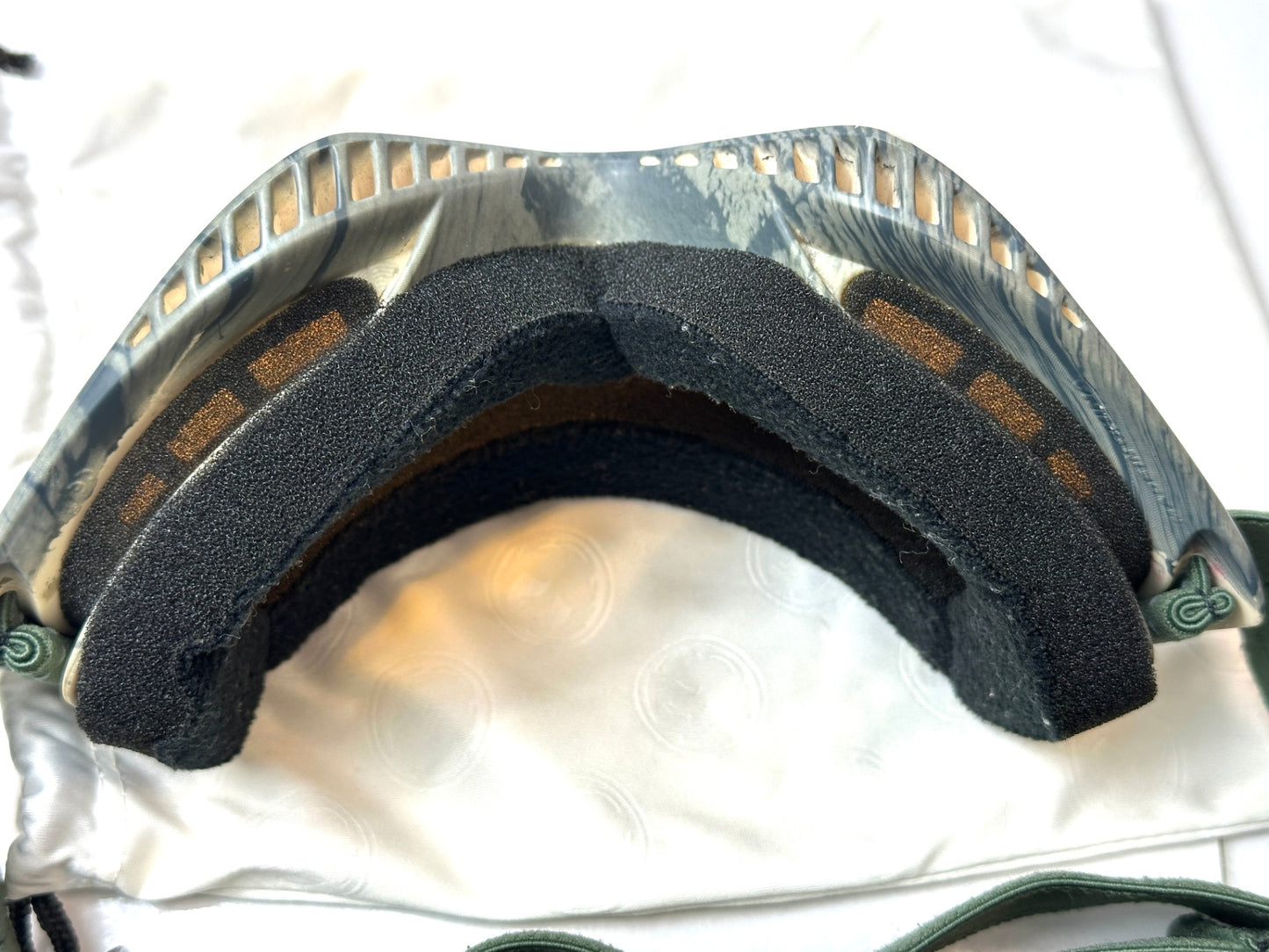 現状品 DRAGON DXシリーズ スノーゴーグル 収納袋付き 12/23