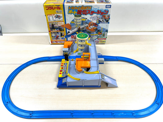 現状品 レールおまけ付き TAKARA TOMY トミカと遊ぼう! オート踏切ステーション プラレール 9/30