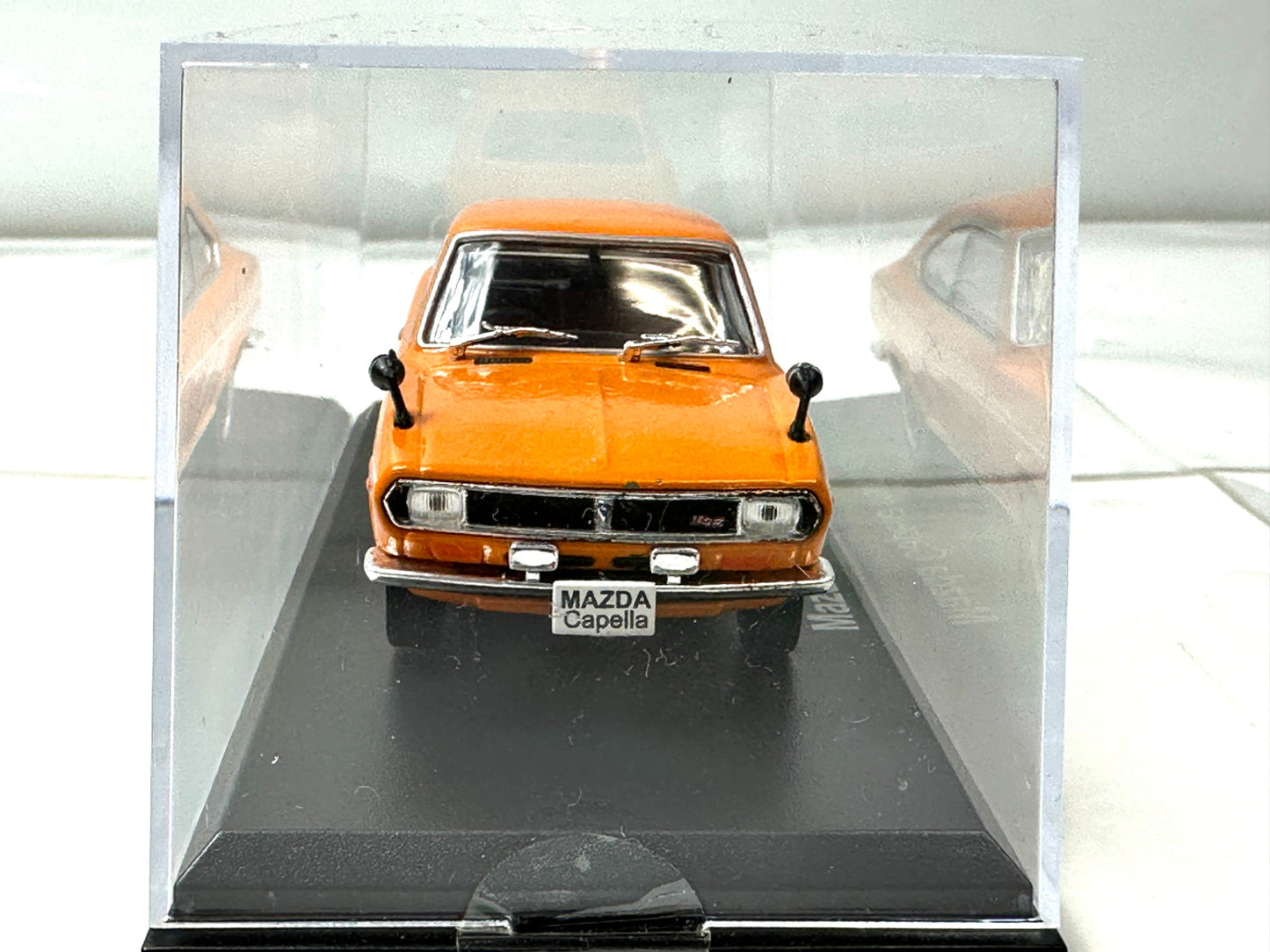 国産名車コレクション1/43 マツダ カペラ 1970 ミニカー 12/8