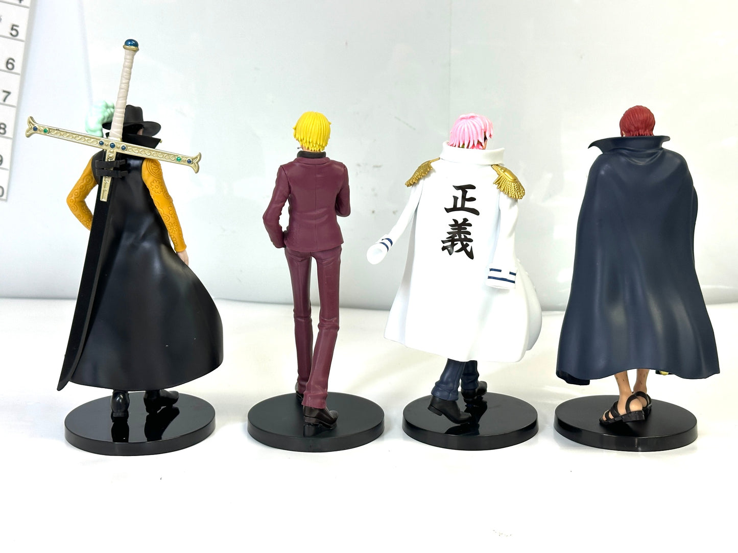バンプレスト ONE PIECE ワンピース THE出航 フィギュア 4個セット ミホーク サンジ コビー シャンクス 5/14