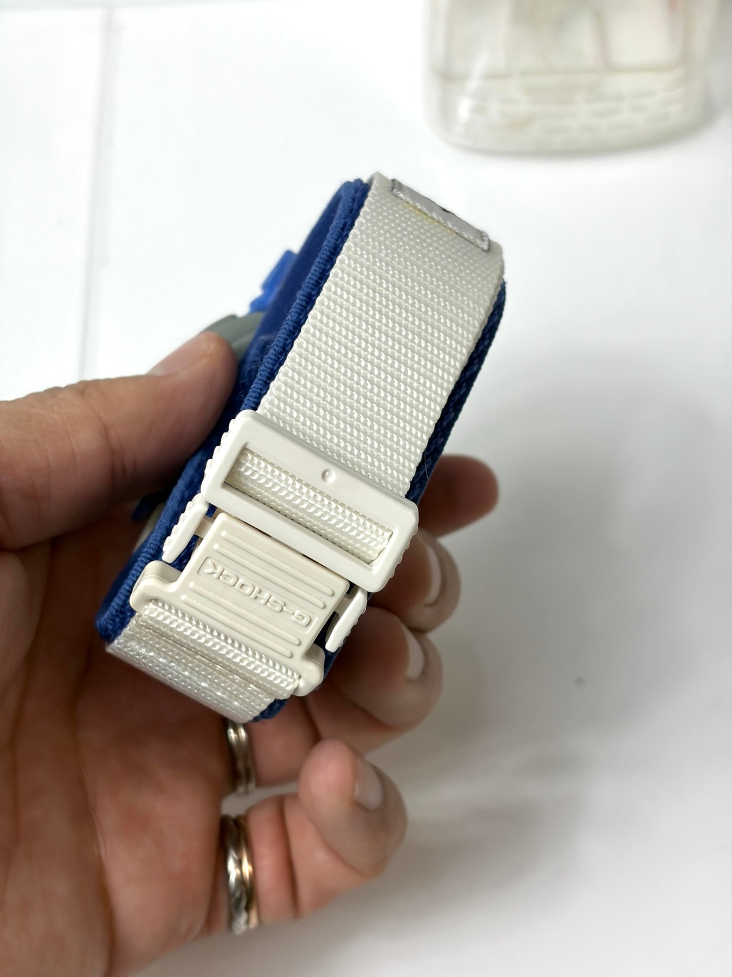 CASIO G-SHOCK I.S.F. コラボ ホワイト/ブルー デジタル腕時計 クリアケース付