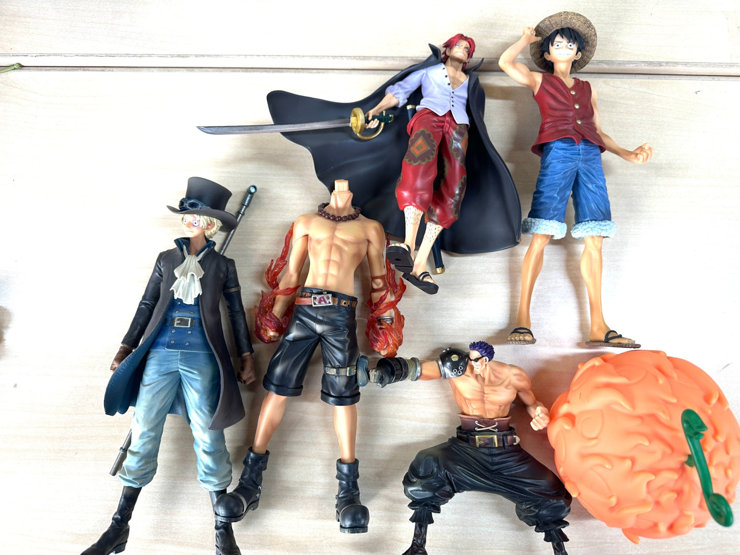 ジャンク ONE PIECE ワンピース フィギュア 大量まとめセット エース 光月おでん ハンコック シャンクス トラファルガー 他 5/7