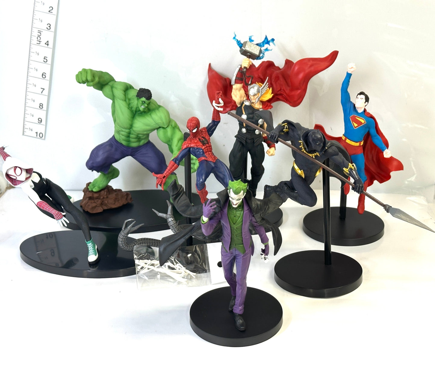 現状品 アメコミ マーベル MARVEL ACT/CUT 他 フィギュア まとめセット ハルク ソー スーパーマン ジョーカー ブラックパンサー スパイダーマン スパイダーグウェン 6/10
