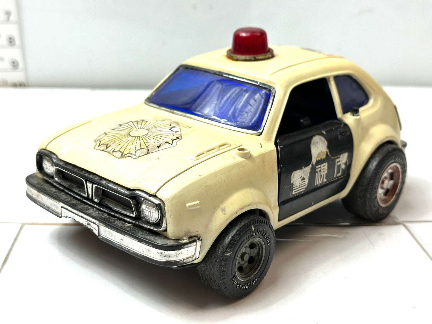 現状品 米澤玩具 ヨネザワトイズ ホンダ シビック パトカー ミニカー 左右ドアとリアハッチはワンタッチでオープンします 全長約 20cm 12/26