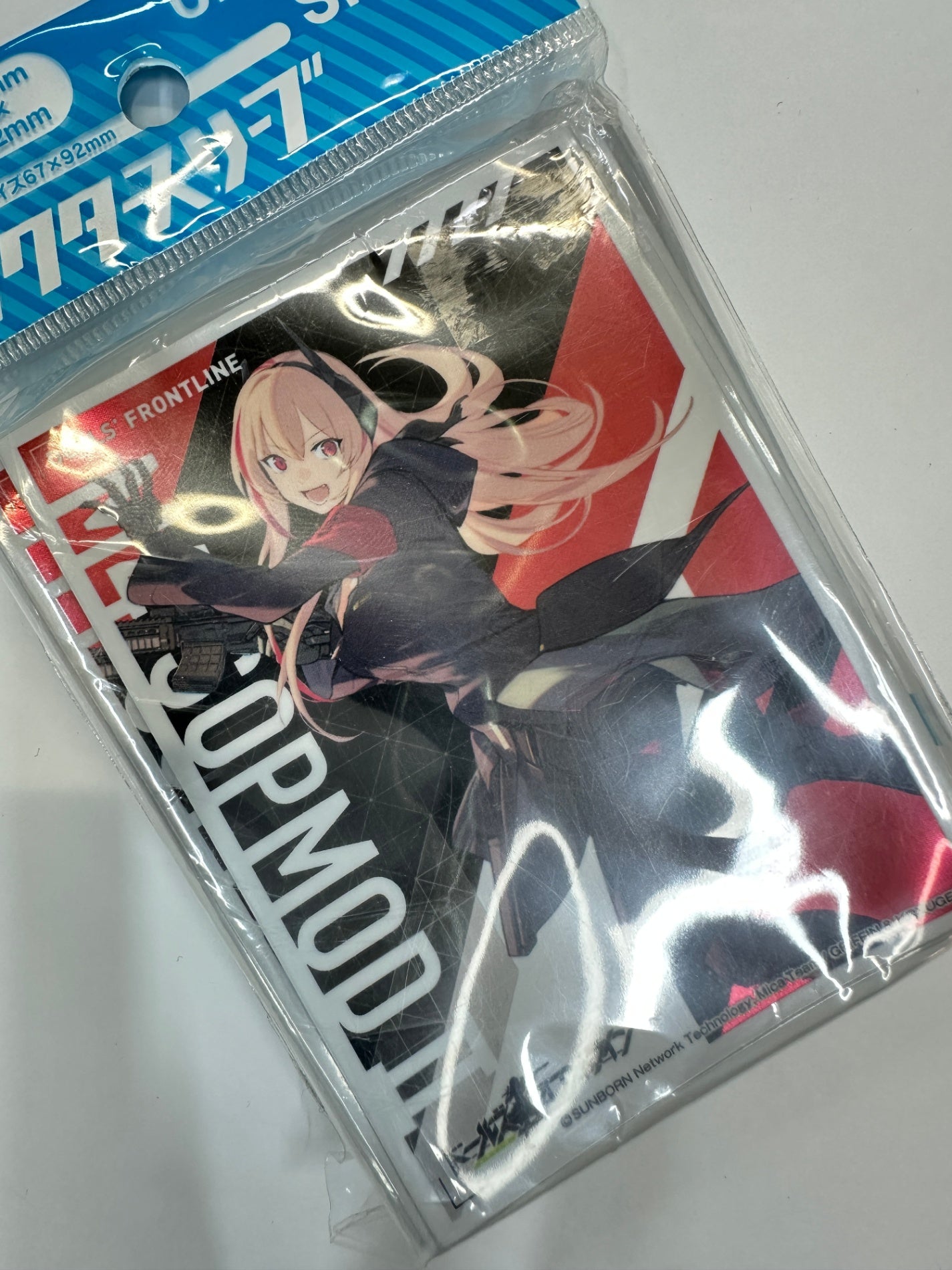 ドールズフロントライン スリーブ M4 SOPMOD II 65枚入り EN-1057 エンスカイ