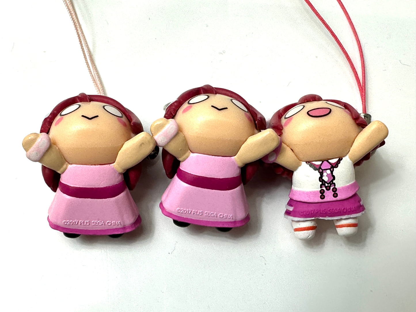 現状品 アニメキャラ寝そべりプチフィギュア ストラップ まとめセット レム ラム 黒澤ダイヤ 渡辺曜 国木田花丸 2/16