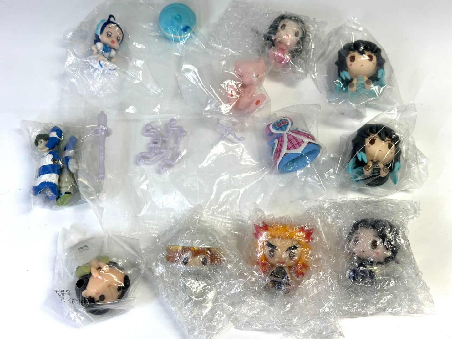 未開封含む ジャンク アニメキャラ 仮面ライダー 等 ミニフィギュア まとめセット Re:ゼロ ワンピース トイ・ストーリー おジャ魔女どれみ SPY×FAMILY 他 8/17