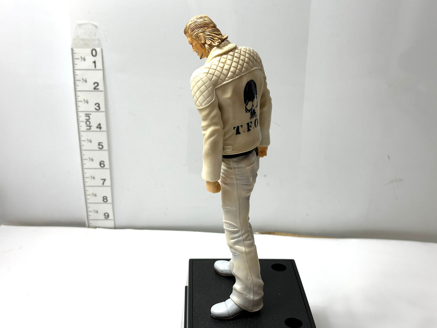 現状品 一番くじクローズ＆WORST Ｂ賞 河内鉄生ペンスタンド フィギュア サイズ：約29cm 2/11