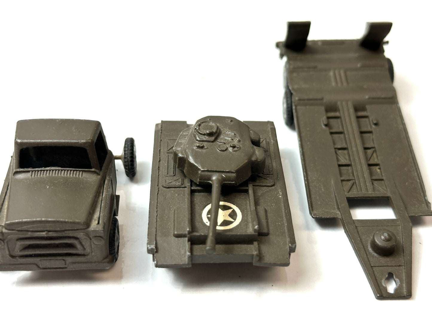 A BUDGIE TOY バジートイズ センチュリオン戦車とインターナショナル戦車輸送車 No.222 10/3