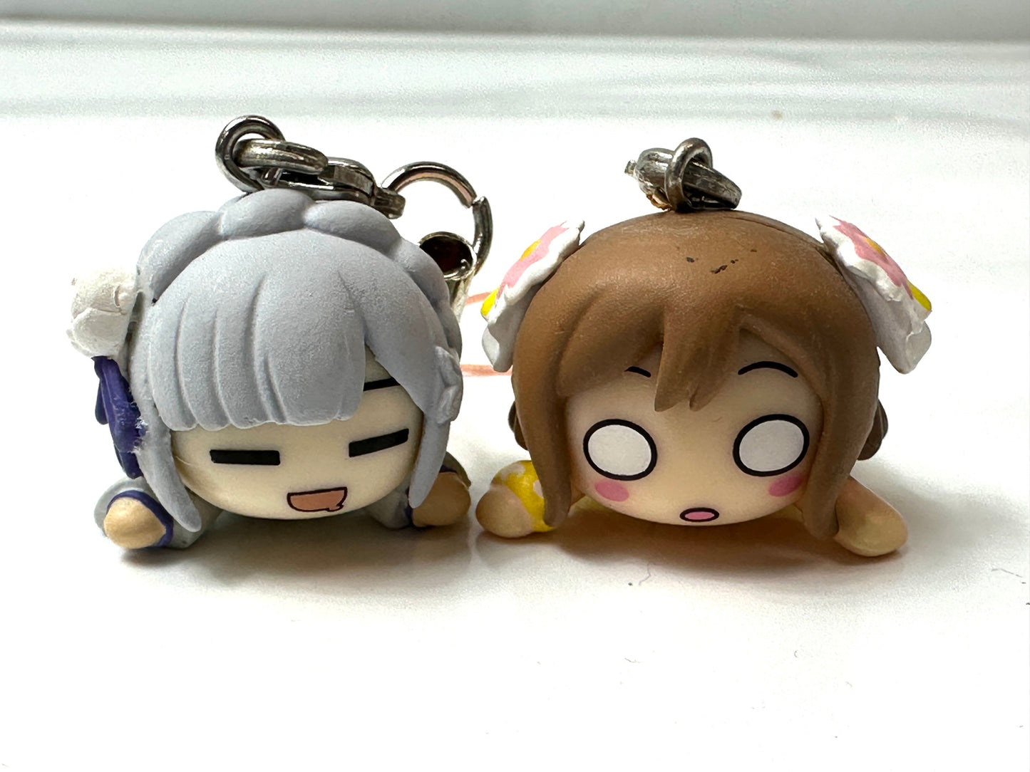 現状品 アニメキャラ寝そべりプチフィギュア ストラップ まとめセット レム ラム 黒澤ダイヤ 渡辺曜 国木田花丸 2/16