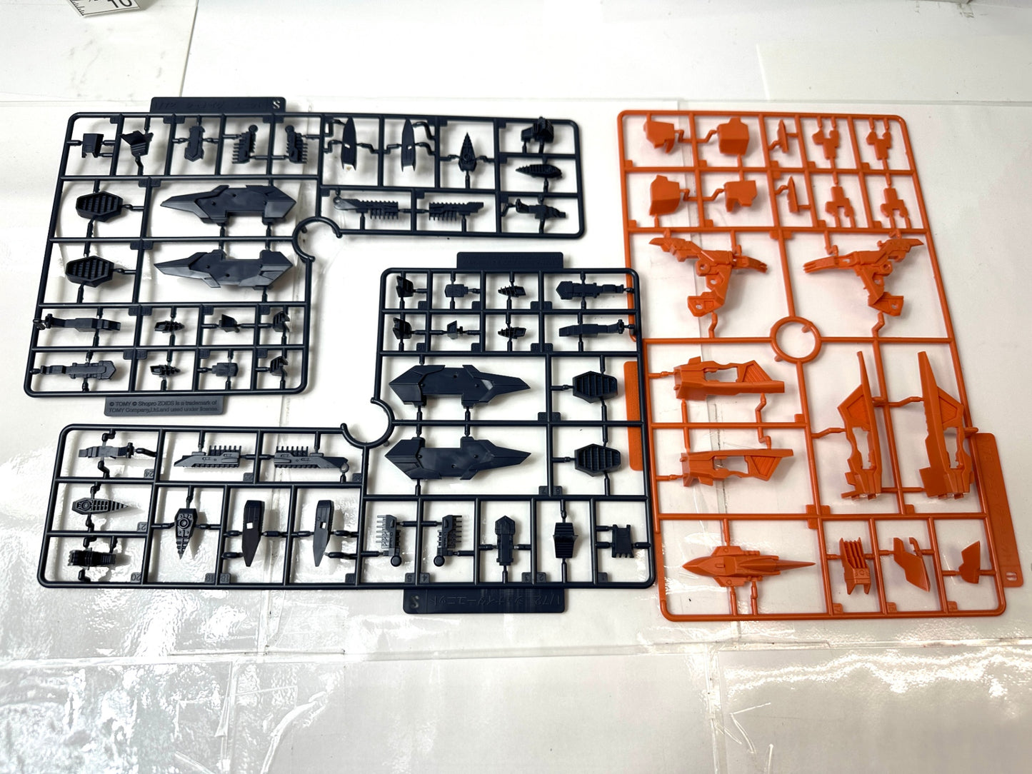 未組立品 コトブキヤ HMM ゾイド ライガーゼロ専用 シュナイダーユニット マーキングプラスVer. プラモデル 10/31