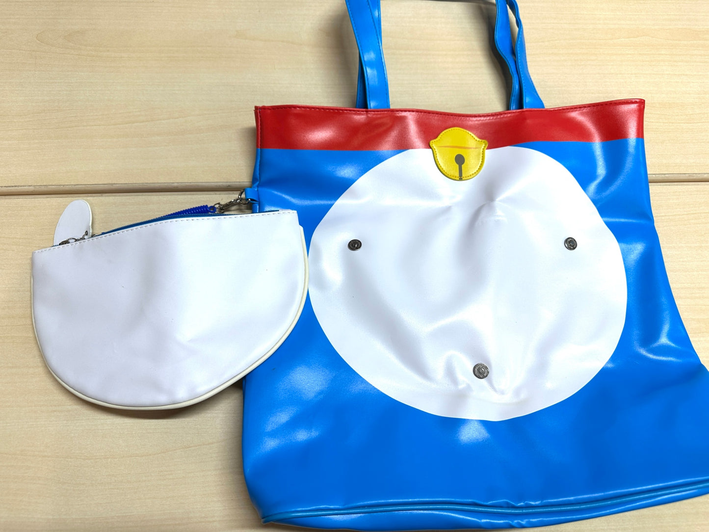 現状品 ドラえもん 四次元ポケット ポーチ付き トートバッグ サイズ：H40xW42xD10cm  12/9